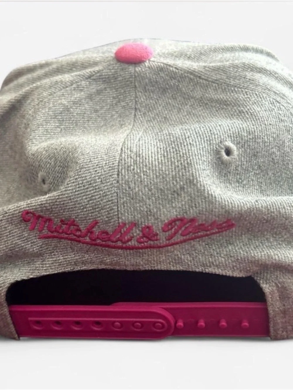 Mitchell & Ness Gray and Black Bulls Logo Snapback with Pink Accents